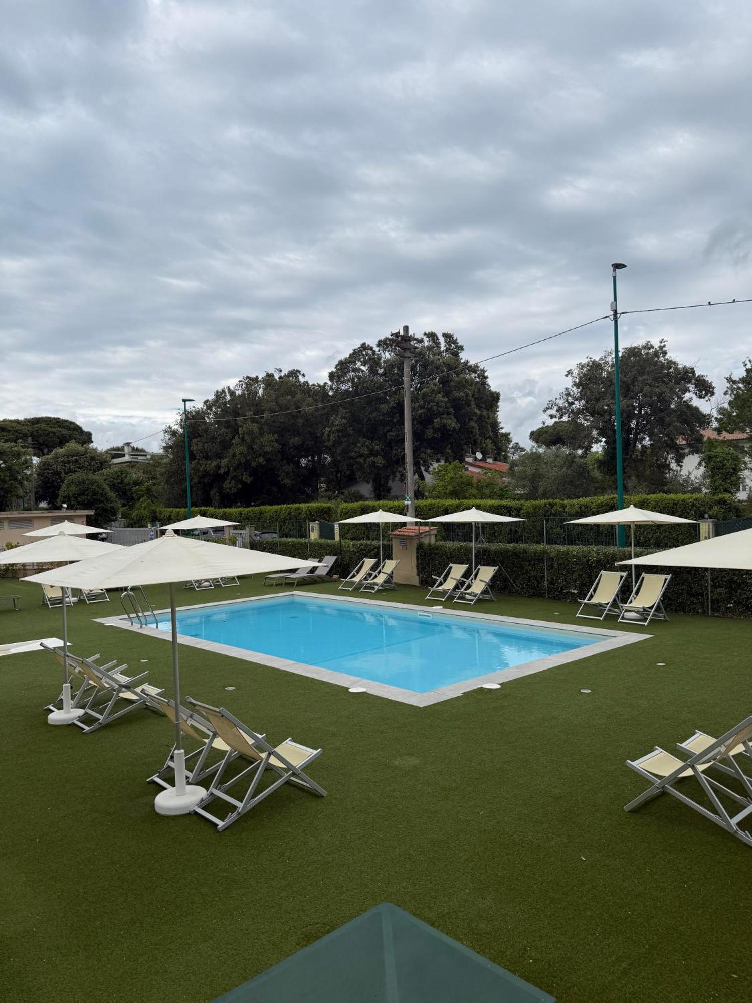 Residence San Francesco Tirrenia Exterior foto